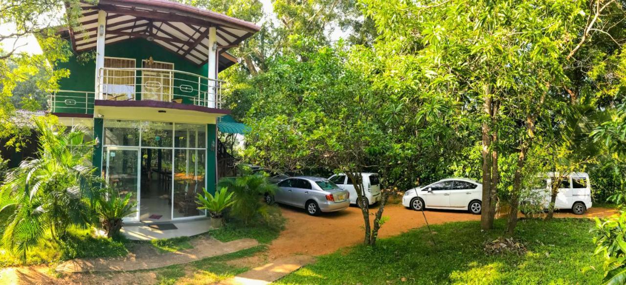 Choona Lodge 'View Of Sigiriya & Pidurangala With Sunrise' Exterior photo